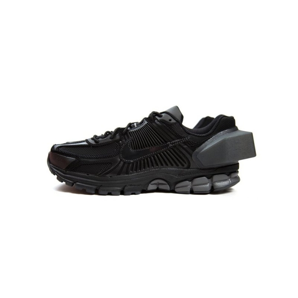 A COLD WALL x Nike Zoom Vomero+ 5 AT3152-001  