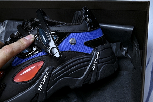 Raf Simons Cylon-21 HR740010L 