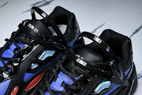 Raf Simons Cylon-21 HR740010L 