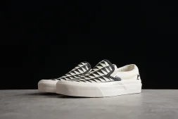 Vans Slip-On x Pilgrim 2.0 VN0A45JKDC8