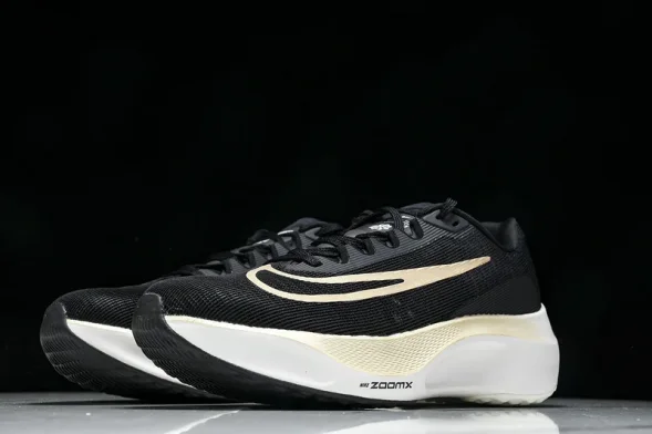 Nike Zoom Fly 5 DM8968 002 