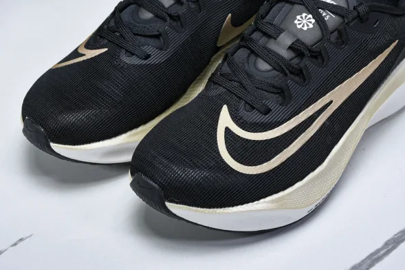 Nike Zoom Fly 5 DM8968 002 