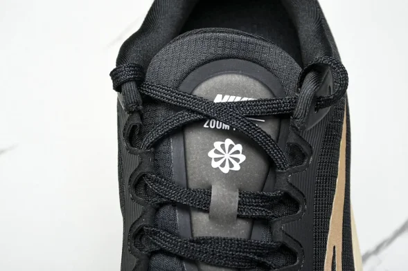 Nike Zoom Fly 5 DM8968 002 