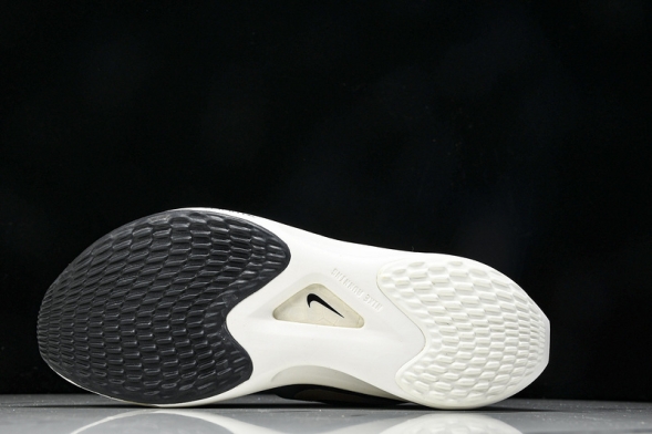 Nike Zoom Fly 5 DM8968 002 