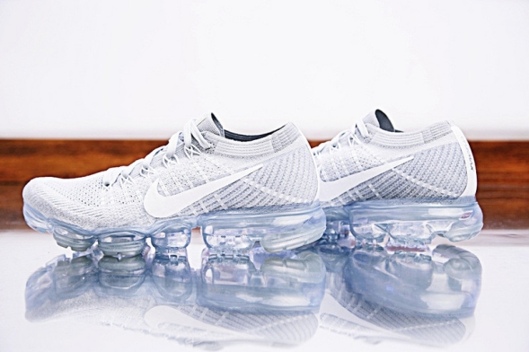 Nike Air VaporMax “Pure Platinum White” 849558-004 