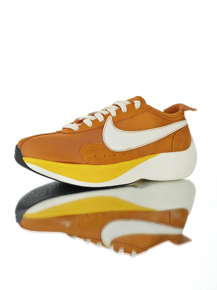 Nike Moon Racer QS 