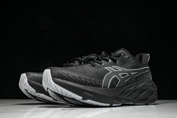 Asics Novablast 4 1011B694-002 