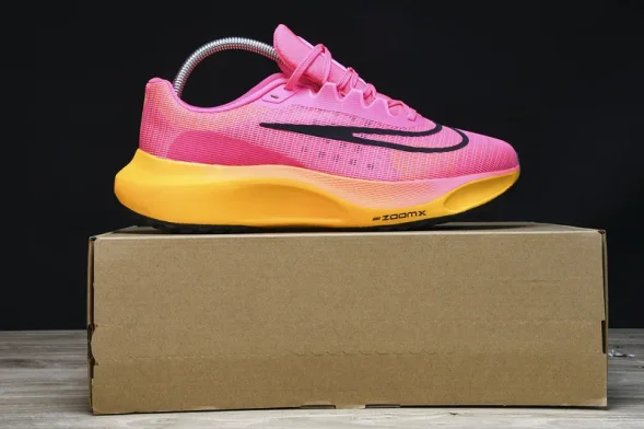 Nike Zoom Fly 5 DM8968-600 
