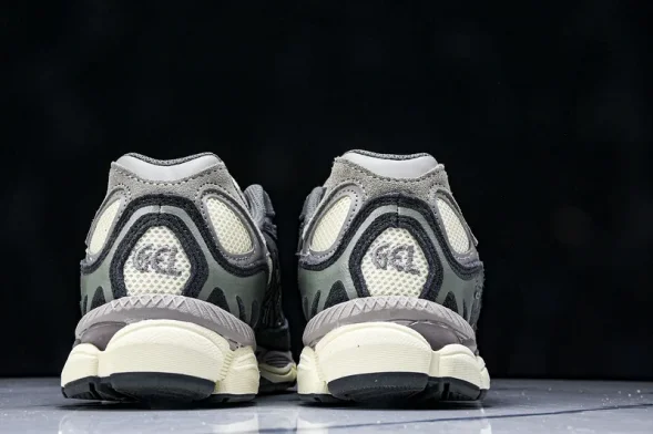Asics Gel-NYC 1201A789-250 