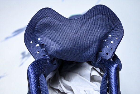 Asics Novablast 4 1012B510-401 