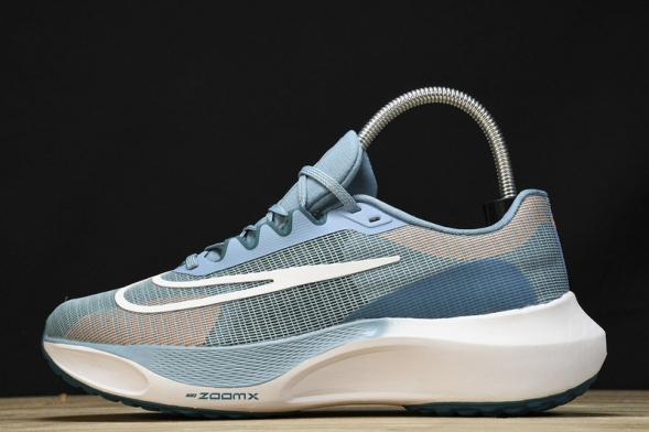 Nike Zoom Fly 5 DM8968 400 