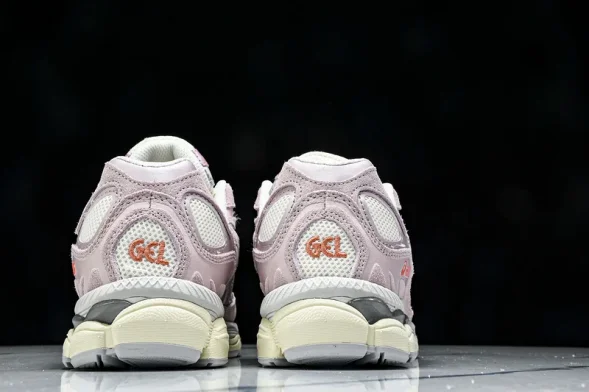 Asics Gel-NYC 1203A383-106 
