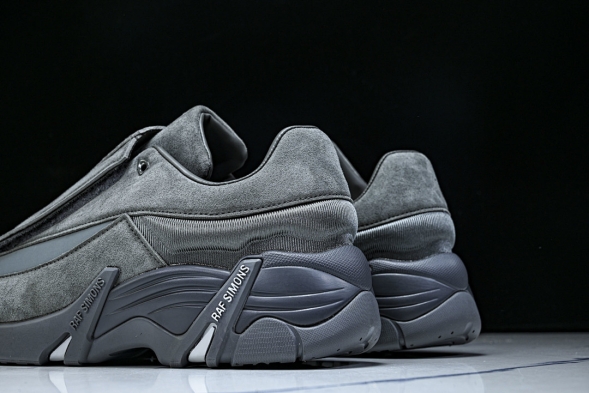 Raf Simons Cylon-21 Antei HR740001L 