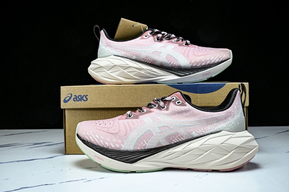 Asics Novablast 4 1012B654-250 