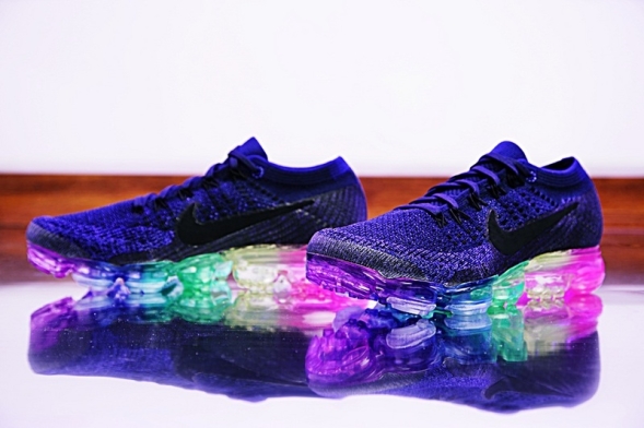 Nike Air VaporMax Flyknit 883274-400 