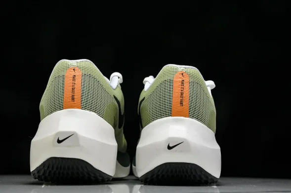 Nike Zoom Fly 5 FV3632 301 