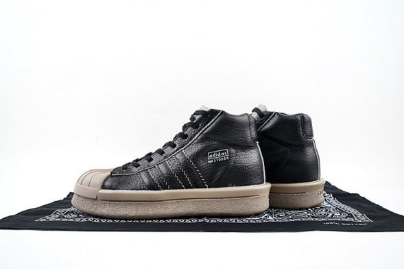 ADIDAS RICK OWENS MASTODON PRO. 