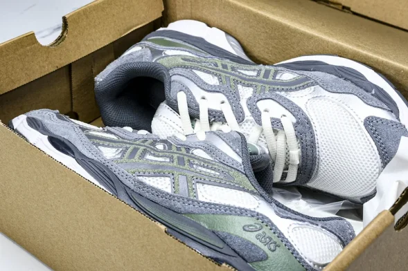 Asics Gel-NYC 1203A383-101 