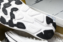 Hoka One One Clifton 10 Low 1162030 WBLC