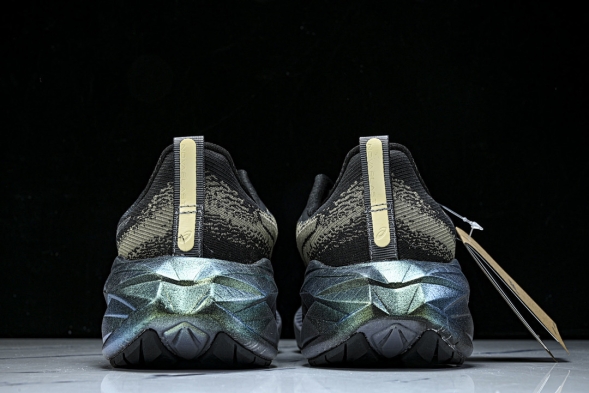 Asics Novablast 4 1011B924-001 