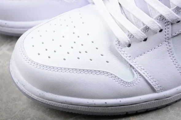 Nike Air Jordan 1 low Dare To Fly FB1874-101 
