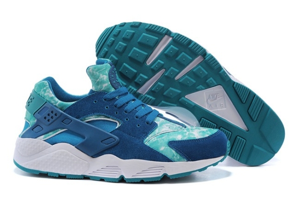 Nike Air Huarache LE  