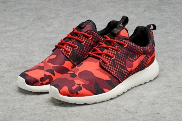 Nike roshe run camo 