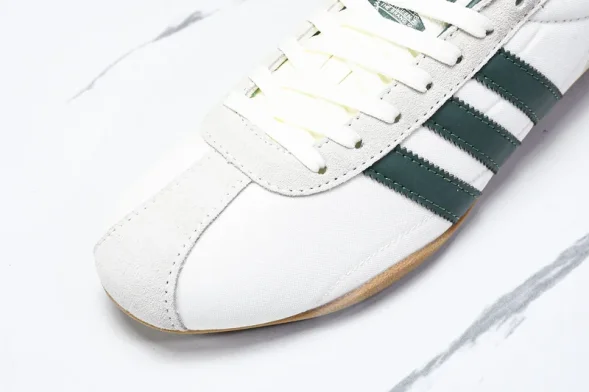 Adidas Tokyo W JP9705 