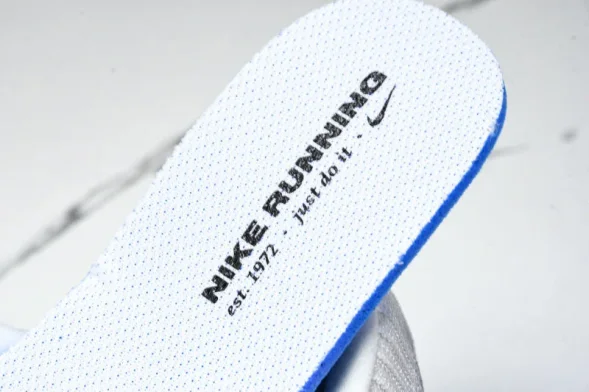 Nike ZoomX Invincible Run Flyknit 3 DR2615 002 