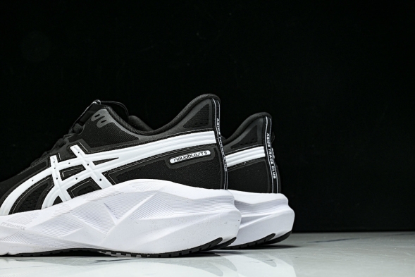 Asics Novablast 5 1011B974-030 