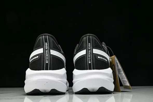 Asics Novablast 5 1011B974-030 