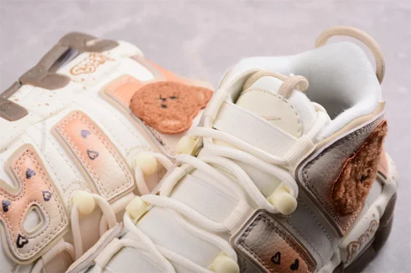 Nike Air More Uptempo 96 QS DX1939-100 
