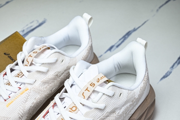 Asics Novablast 5 1012B765-102 