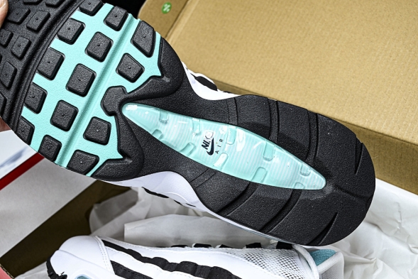 Nike Air Max 95 IM7409 100 