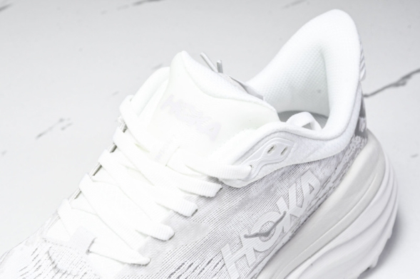 Hoka Stinson 7 1141530 WWH 