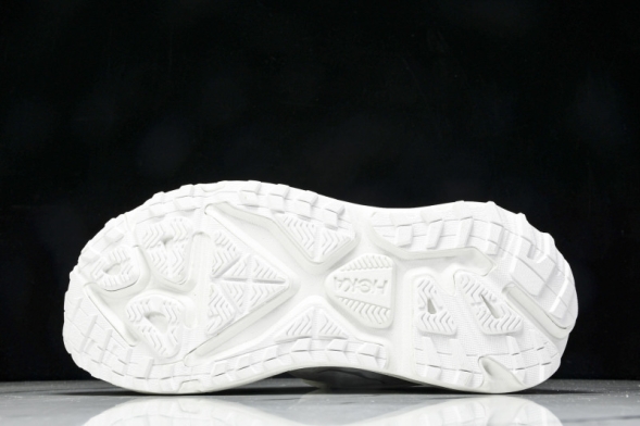 Hoka Stinson 7 1141530 WWH 