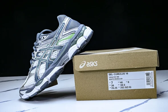 Asics Gel-Cumulus 16 TG 1203A733-100 