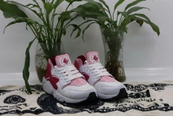 Nike Air Huarache LE 