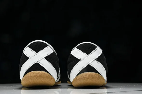 Adidas Tokyo W JI0183 