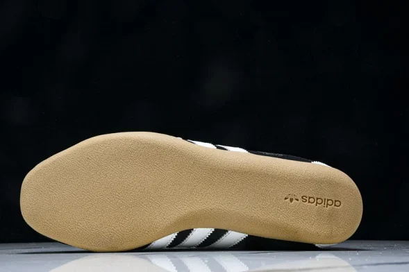 Adidas Tokyo W JI0183 