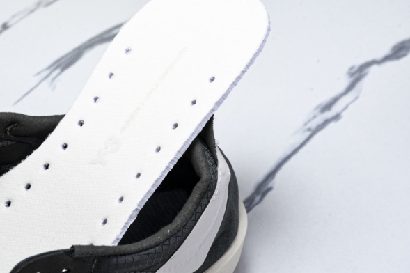 Y-3 x Adidas Adios 9 M JS3151 