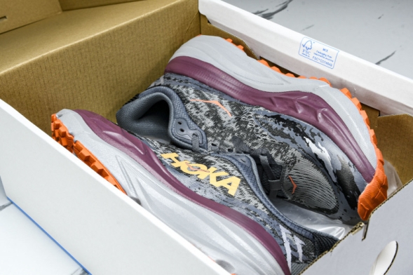 Hoka Stinson 7 1141530 CCBRN 