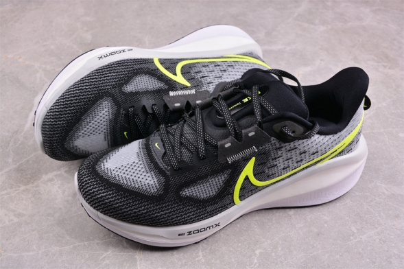 Nike Air Zoom Vomero 17 FB1309-001 