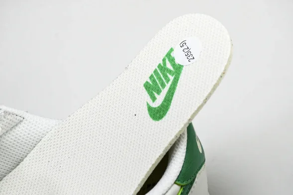 Nike Cortez Classic DM4044 104 