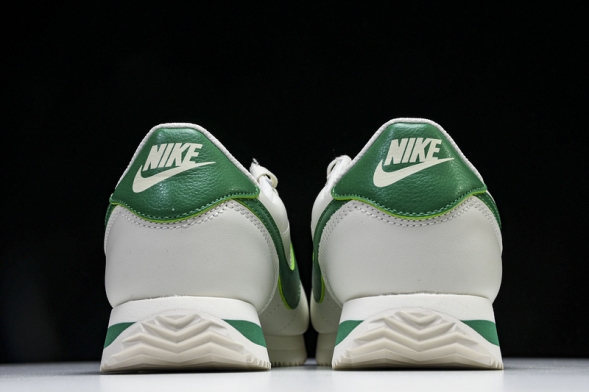 Nike Cortez Classic DM4044 104 