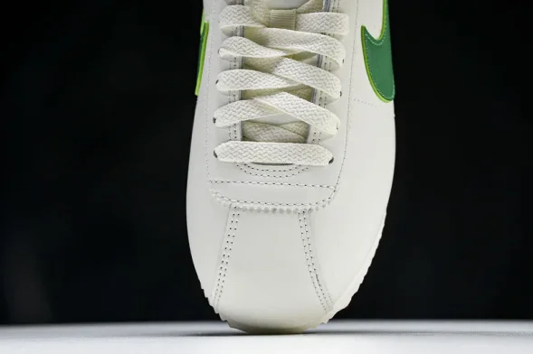 Nike Cortez Classic DM4044 104 