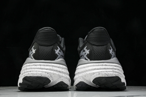 Hoka Stinson 7 1141530 BCKT 