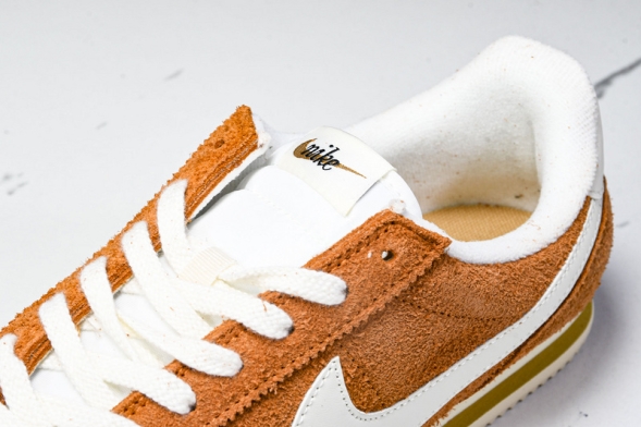 Nike Cortez Classic HF3142-200 