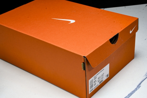 Nike Air Zoom Vomero Premium HQ2050-631 