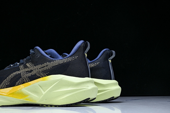 Asics Novablast 5 1011B974-402 